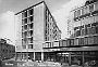 1962-Padova- Via S.Fermo con palazzo Europa e Banco di Napoli. (Adriano Danieli)